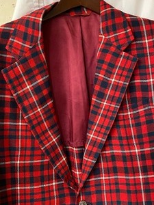 lot 68 image: Vintage Mens IZOD Leisure Suit.