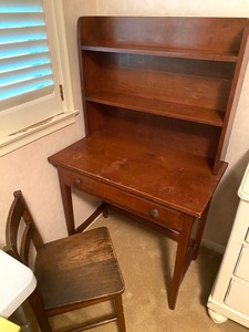 lot 97 image: Childs Desk and Chair