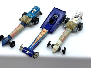 lot 93 image: Vintage Hot Wheels Dragsters