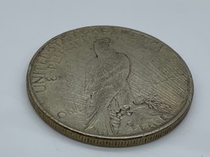 lot 163 image: 1922 Peace Dollar Coin
