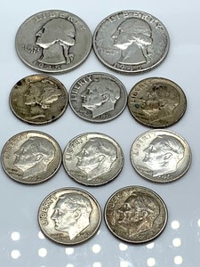 lot 162 image: Vintage Coins