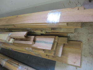 lot 25 image: Craft Wood