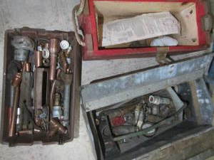 lot 31 image: Tool Boxes, Pipe Wrenches