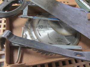 lot 36 image: Saw Blades, Tools