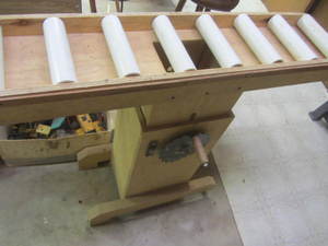 lot 37 image: Roller Table