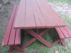 lot 41 image: Picnic Table & Benches
