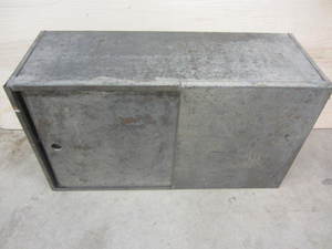 lot 53 image: Antique Tin Bread Box