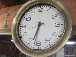 lot 56 image: Shop Clock