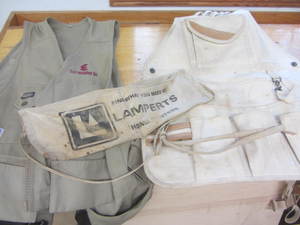 lot 57 image: Bucket Boss Apron, Vest