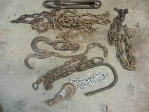 lot 126 image: Hooks, Log Chain
