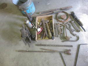 lot 146 image: Jacks, Vintage Tools
