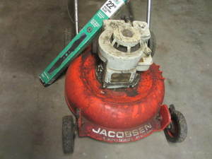 lot 159 image: Mulch Mower