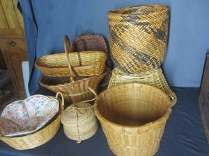 lot 98 image: Baskets