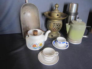 lot 172 image: Swedish Coffee, Vintage Scoop