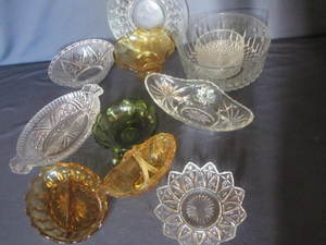 lot 88 image: Amber & Green Glass