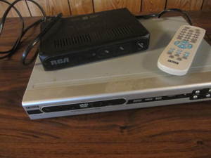 lot 224 image: DTV Tuner, DVD Player