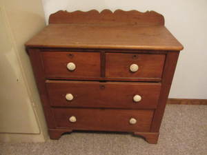 lot 210 image: Antique Dresser