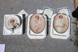 lot 301 image: Lot of 3 Bradford Princess Di Com...