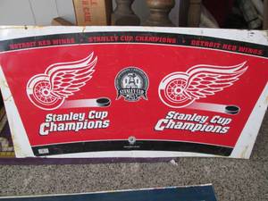 lot 297 image: Detroit Red Wings Stanley Cup 2002 ...