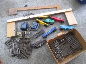 lot 298 image: Vintage Remote Control Train Track ...