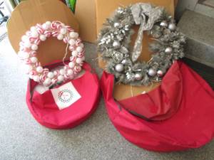 lot 300 image: (2) Lighted Wreaths In Carry Cases ...