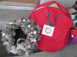 lot 414 image: Christmas wreath in canvas holder...