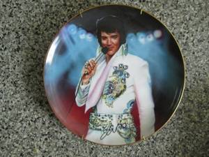 lot 419 image: The Legend Elvis Collector Plate ...