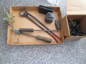 lot 421 image: Vintage Tools & Home Dcor & More...