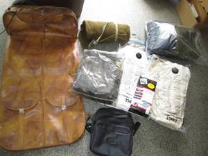 lot 447 image: Travel Clothes Bag, Space Bags, Mil...
