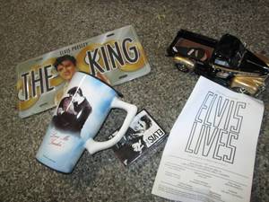 lot 464 image: Elvis Collectable Truck, License Pl...