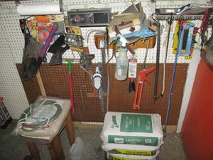 lot 711 image: Large Lot of Hand Tools, Bags of Co...