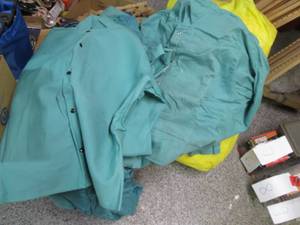 lot 744 image: Box of Fire Resistant Coveralls Mo...