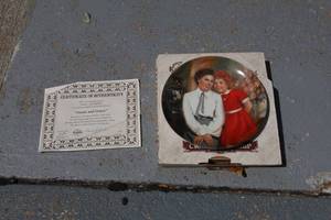 lot 314 image: Annie nd Grace Limited edition  c...