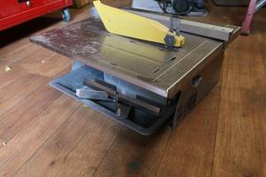lot 333 image: Work force Tile saw THD 550 Good co...