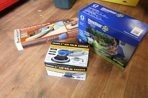 lot 346 image: Central pneumatic 6 Air Palm Sande...