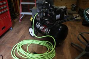 lot 348 image: Coleman Sandborn 5HP 20 Gallon Air ...