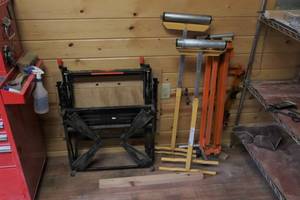 lot 360 image: Portamate saw stand    Adjustable ...