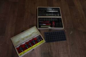lot 362 image: Woodworking  Router accessories lo...