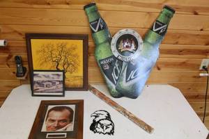 lot 380 image: Pictures and vintage Beer clock ...