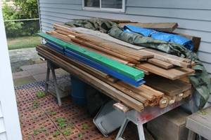 lot 389 image: Pile of Assorted wood  ...