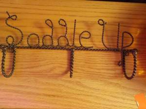 lot 70 image: Saddle Up Dcor with Hooks 14 Lon...