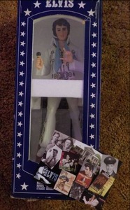 lot 116 image: Elvis Figurine First of Series 12 ...
