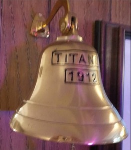 lot 137 image: Titanic 1912 Metal Wall Dcor...