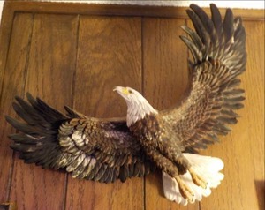lot 139 image: Eagle Wall Dcor 14 wide...