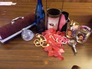 lot 142 image: Misc. Lot of home Dcor- Elvis Bar...