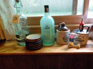 lot 50 image: Bar Dcor...