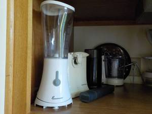 lot 639 image: Small  Electrics Lot...