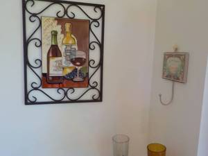 lot 647 image: Household Dcor...