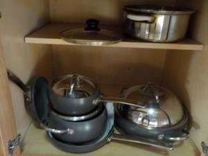 lot 664 image: Todd English Collection Cookware Lo...