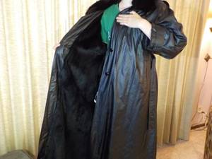 lot 17 image: Ribnick Mink Fur Insert  -either ra...